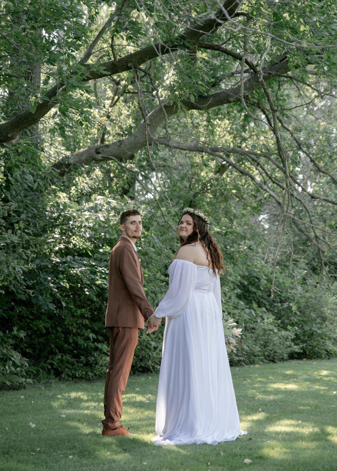 carousel-hero-element image-12