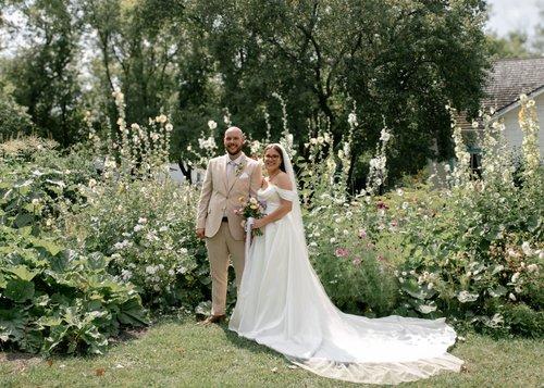 mobile - carousel-hero-element image-0