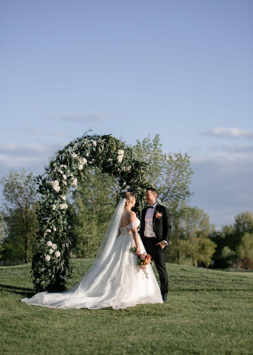 carousel-hero-element image-4